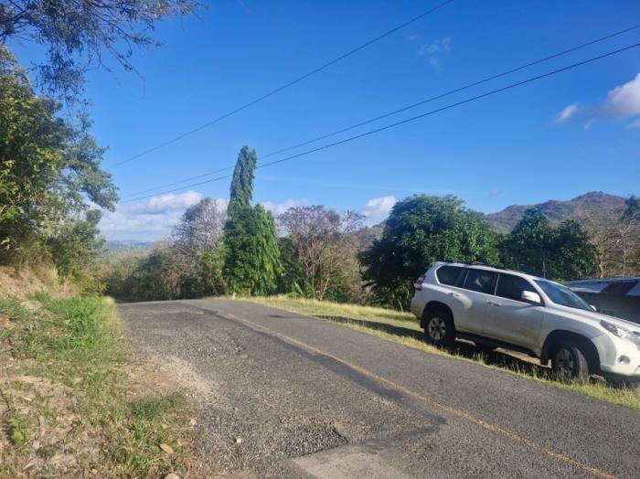 Finca de 5 hectáreas con frente a carretera asfaltada, servicios y vistas panorámicas ? a solo 5 minutos del centro de la pintada, ofrecida en $85,000