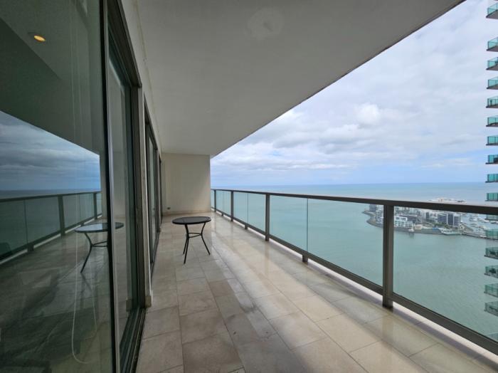 Alquiler de apartamento en the ocean club (ph toc) punta pacifica