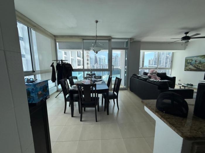 Apartmento for sale in grandbay tower