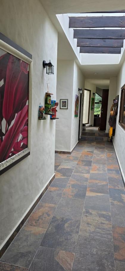 Se vende finca en la laguna a 20 minutos de coronado