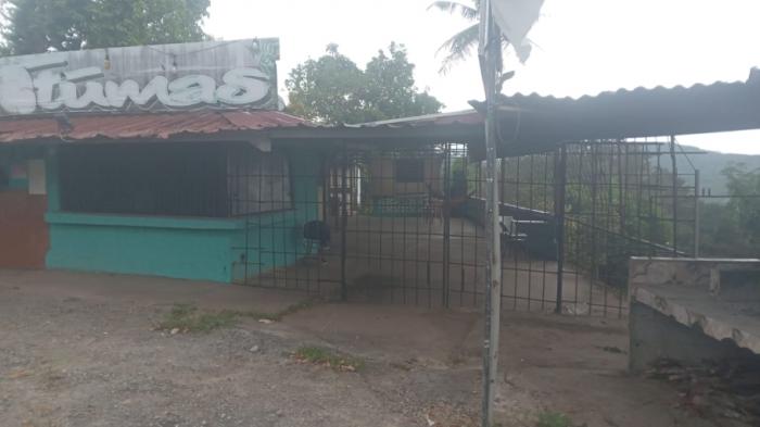 Se vende lote en vía principal a cerro azul/lot for sale on main road to cerro azul