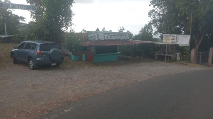 Se vende lote en vía principal a cerro azul/lot for sale on main road to cerro azul