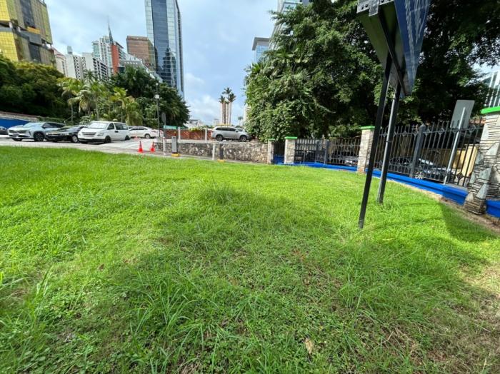 Se vende terreno comercial en obarrio