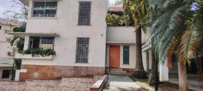 Se vende edificio en el cangrejo