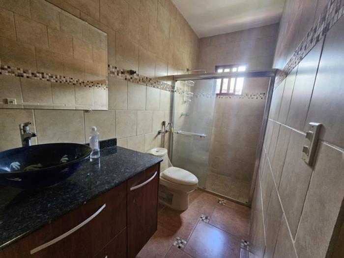 Venta de casa amoblada en coronado