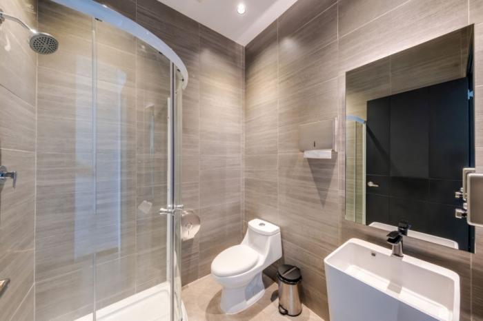 Se vende oficina en costa del este amoblada