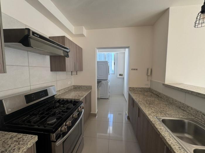 Venta de apartamento ph san roque, via españa