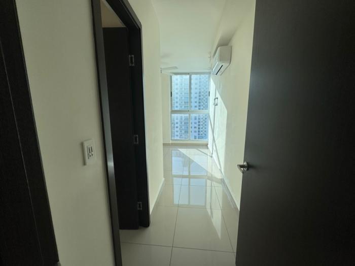 Venta de apartamento ph san roque, via españa