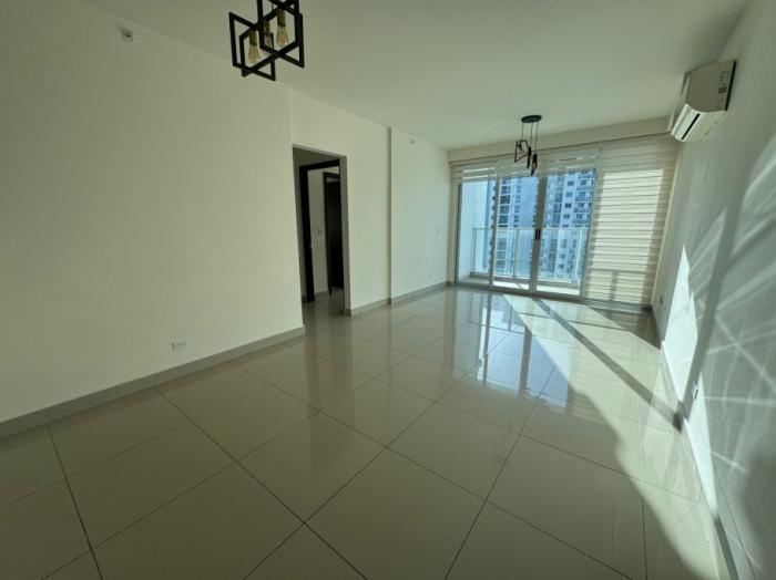 Venta de apartamento ph san roque, via españa