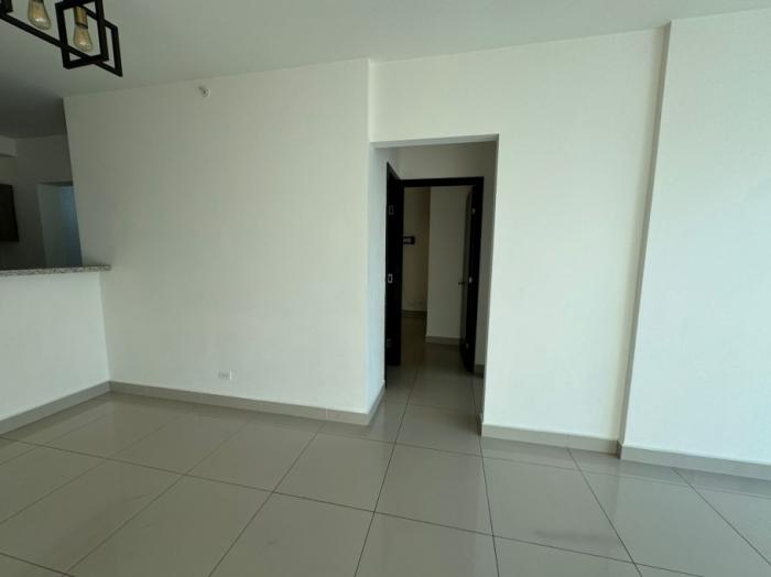 Venta de apartamento ph san roque, via españa