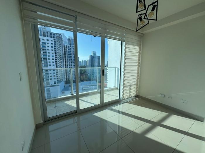 Venta de apartamento ph san roque, via españa