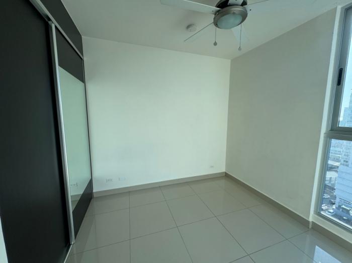 Venta de apartamento ph san roque, via españa