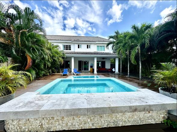Casa en venta en bijao