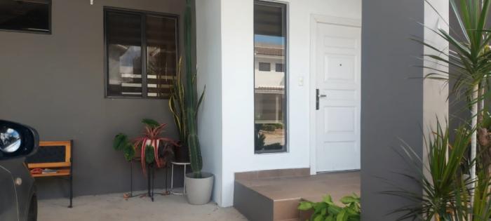 Venta de casa en ph aventura, brisas del golf, sector paseo del norte