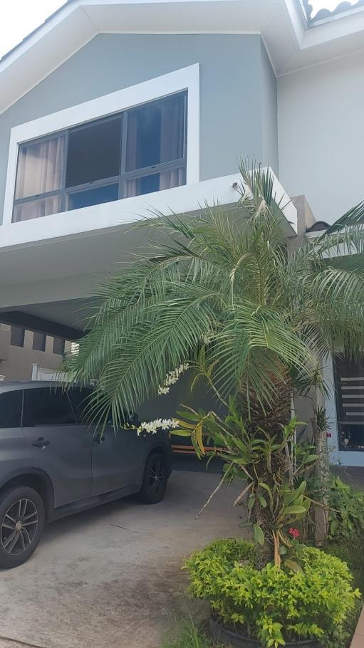 Venta de casa en ph aventura, brisas del golf, sector paseo del norte