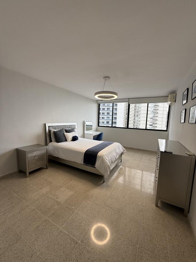 Se alquila apartamento en paitilla