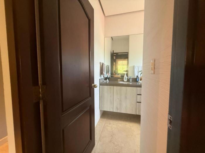 House for sale in ph los senderos