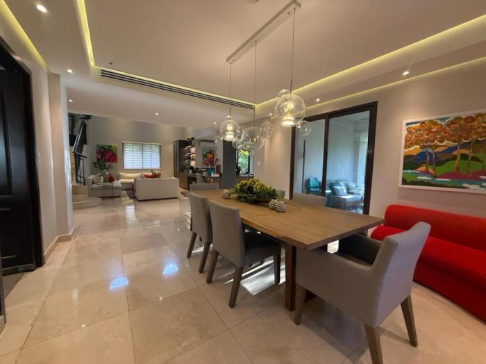 House for sale in ph los senderos