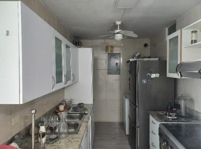 Se vende apartamento en vía argentina