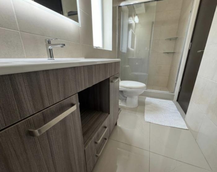 Alquiler de apartamento en ph san roque, vía españa