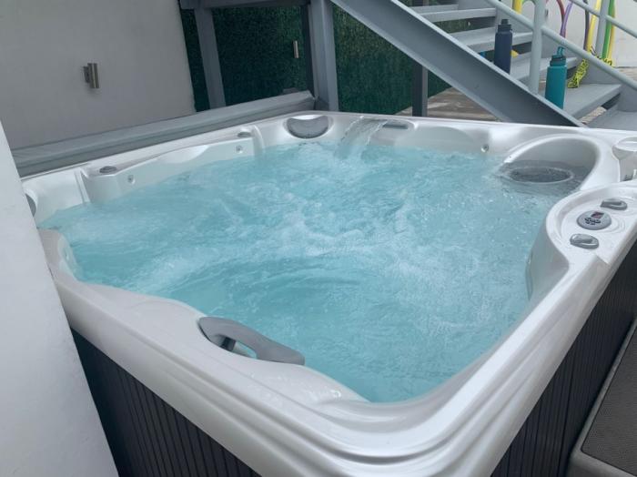 Alquiler de apartamento en ph san roque, vía españa