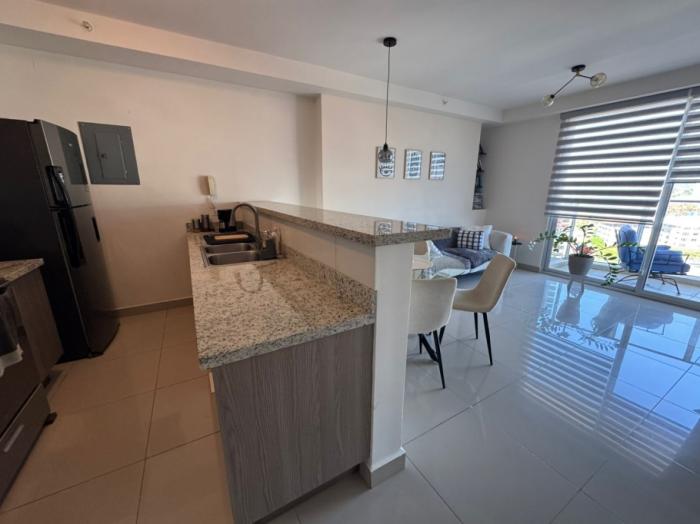 Alquiler de apartamento en ph san roque, vía españa