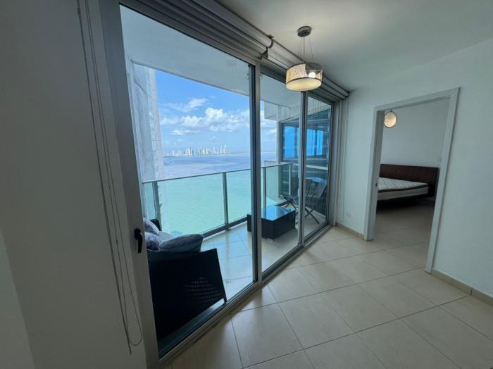 Venta apartamento en punta pacifica, ph oasis on the bay