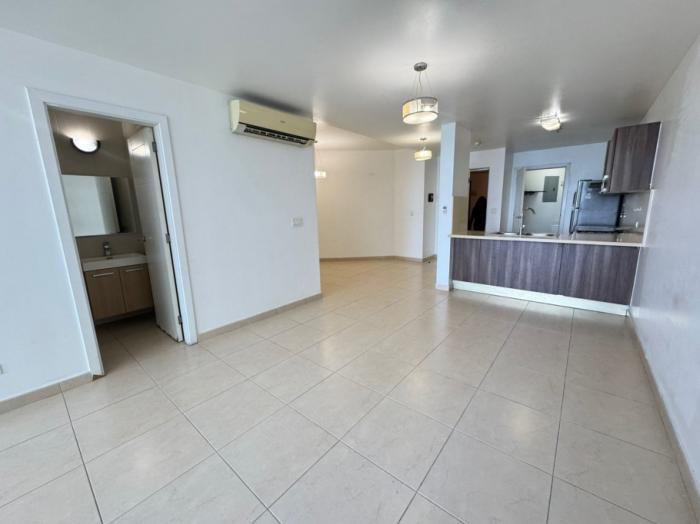 Venta apartamento en punta pacifica, ph oasis on the bay
