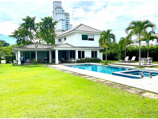 Casa en venta en bijao