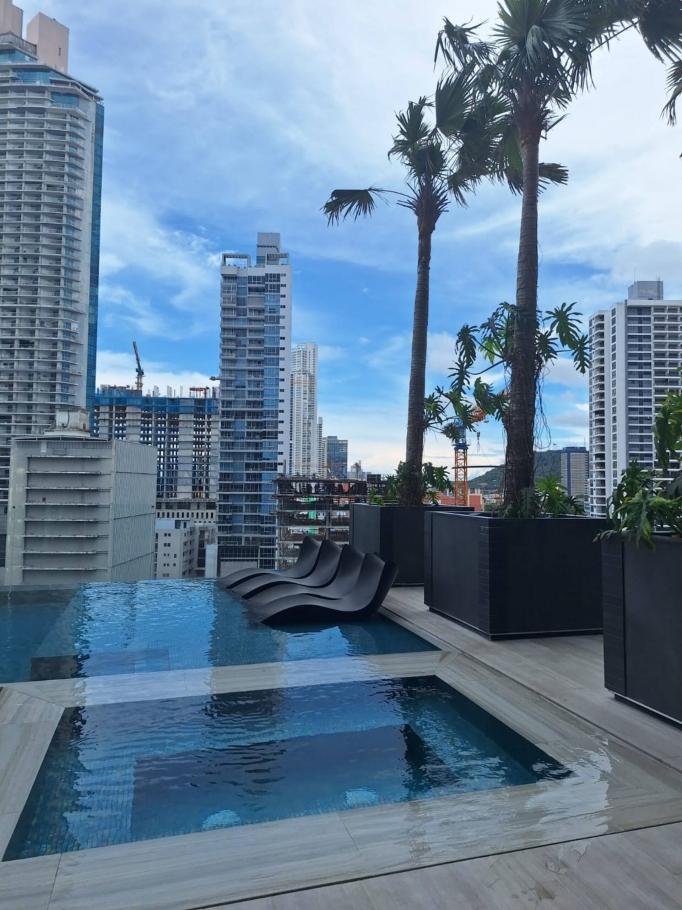 Se vende apartamento en p.h. residences nuovo by armani/casa, calle 42, bella vista