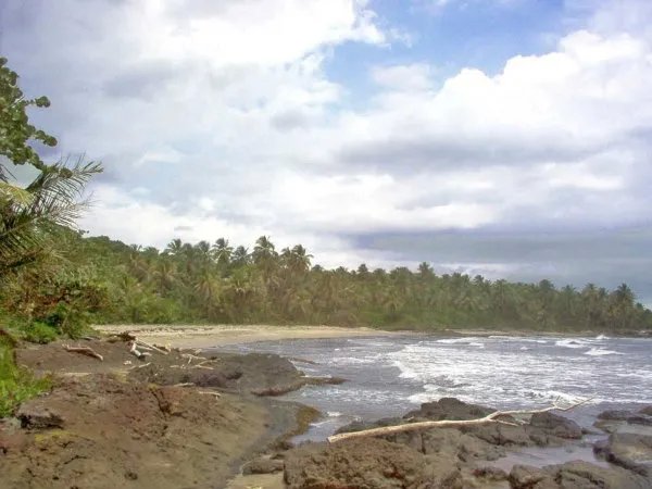 Caribbean beach front, private cove, Cocle del Norte, Colon