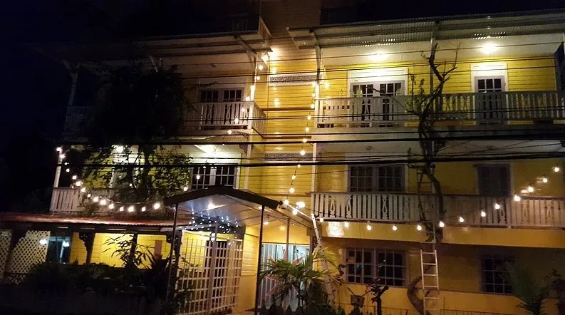 Comprar llave en mano, rentable edificio de apartamentos en el centro de la Ciudad de Bocas y obtener ingresos desde el primer d