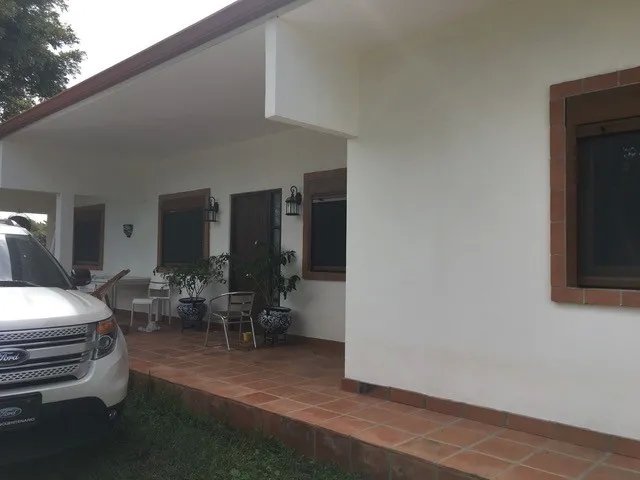 Antigua granja de carne de res y pato de Pekín en Río Grande, Natá, Co...