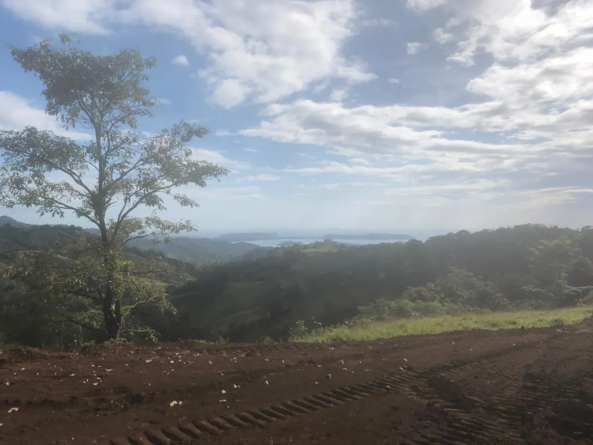 Vistas de 360° en colina con acceso a marina en Las Lajas de Tolé, Gua...