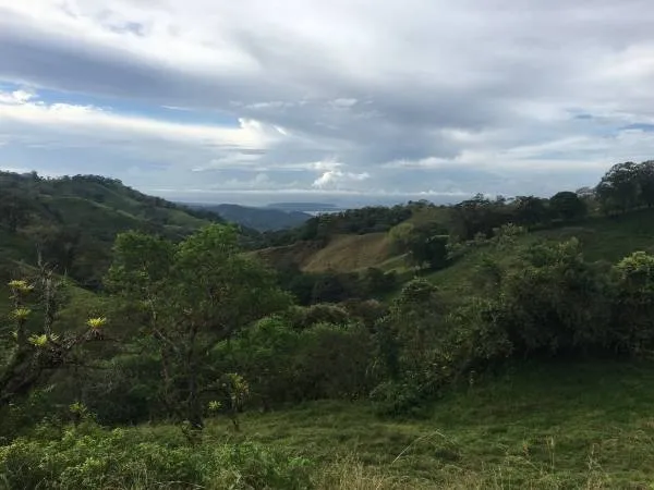 Vistas de 360° en colina con acceso a marina en Las Lajas de Tolé, Guabalá, Chiriquí