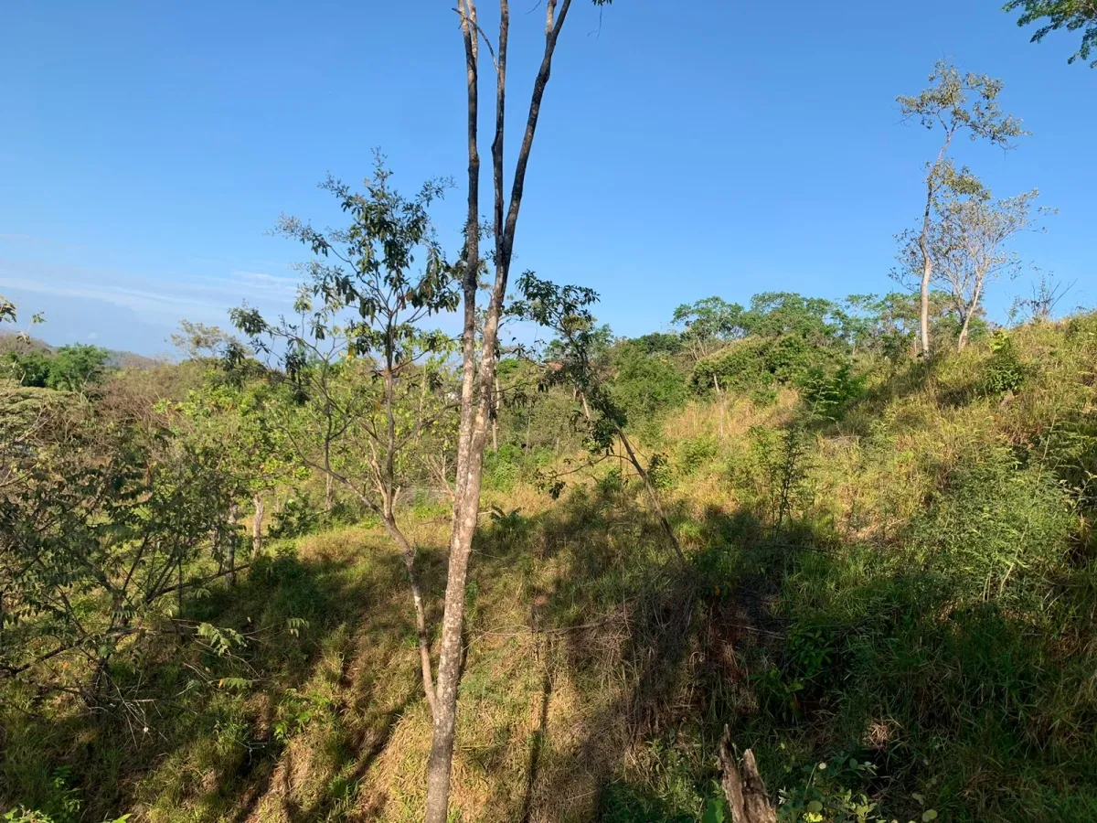 PROPIEDAD EN VENTA EN SANTA CATALINA CON VISTAS PANORAMICAS AL MAR
