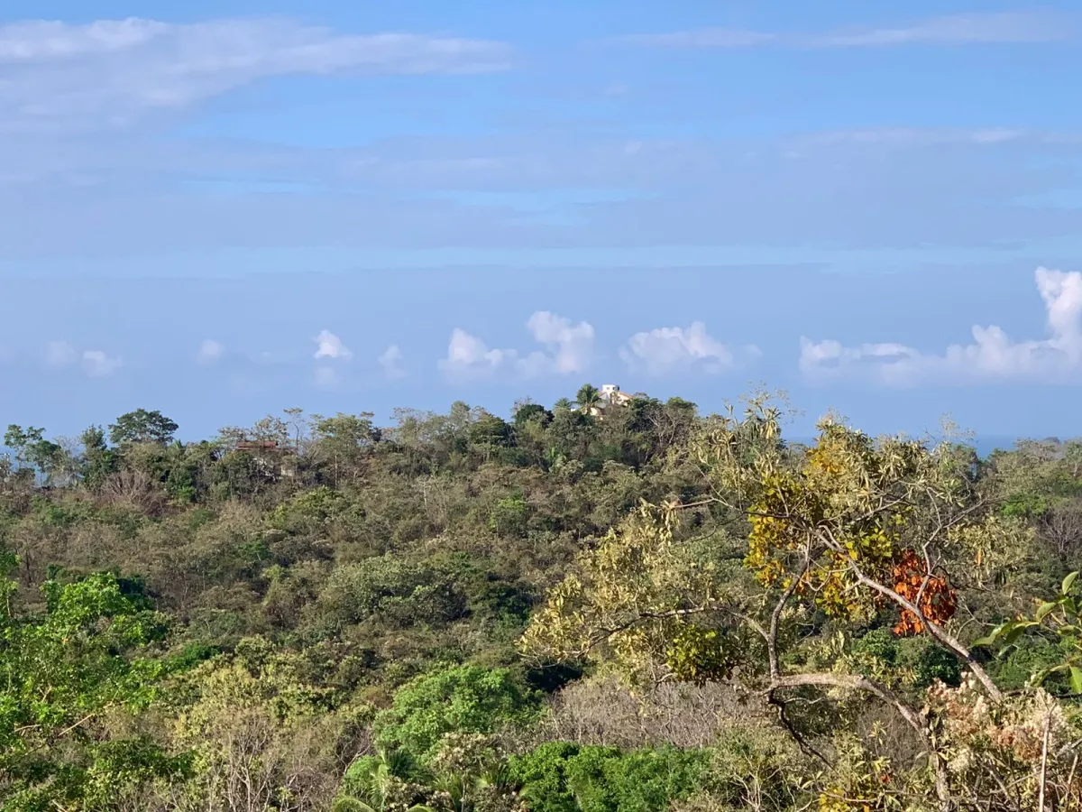PROPIEDAD EN VENTA EN SANTA CATALINA CON VISTAS PANORAMICAS AL MAR
