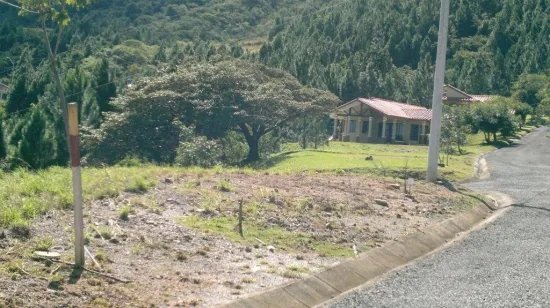 Lote con excelentes vistas