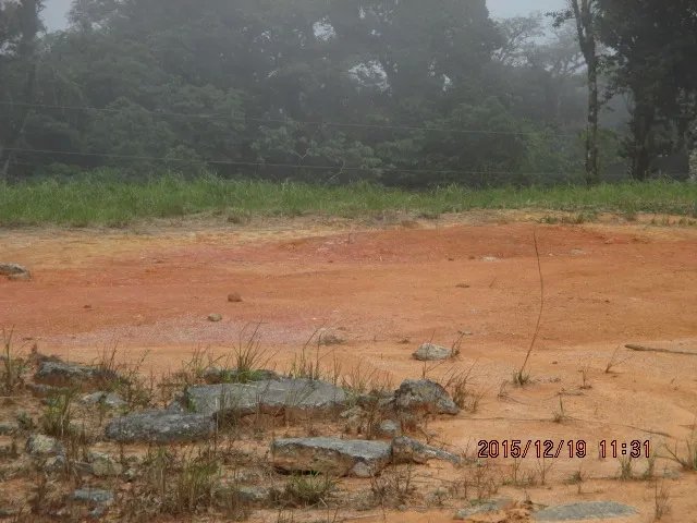 Lote con vista estupenda y espacio plano de construcci