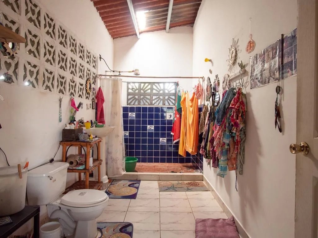 Casa asequible con potencial en gualaca - con opcion de financiamiento!