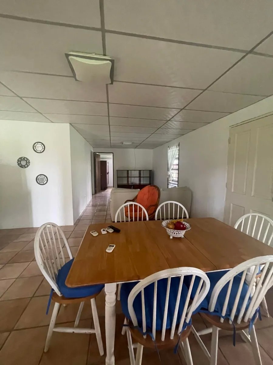 Se alquila casa en coronado