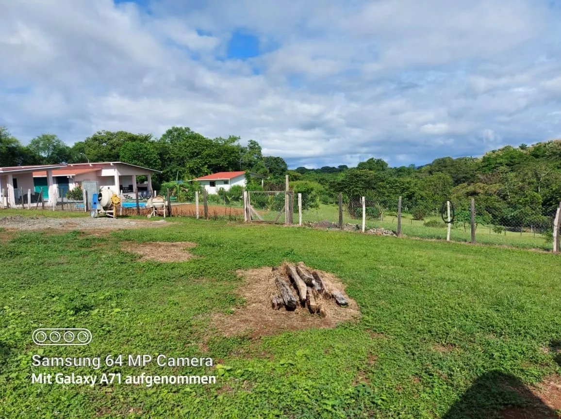Lote plano cerca del pueblo y la playa de las lajas, chiriqui