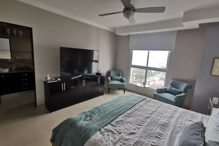 Se alquila apartamento amoblado en san francisco
