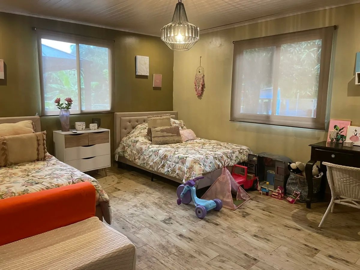 Lote comercial con casa en santa catalina pueblo centee