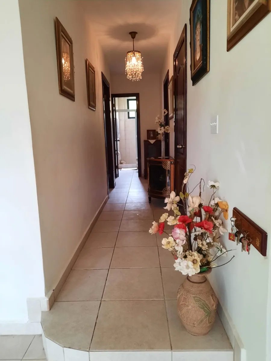 Fácil casa en la montaña segura comunidad cerrada