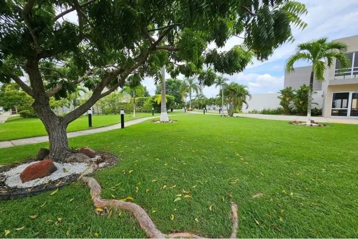 Venta de casa en villa sur, costa sur