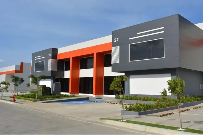 Venta de bodega en panapark free zone, 24 de diciembre
