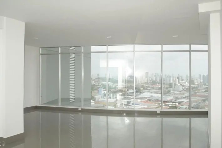 Venta de oficina en edificio golden point, vía ricardo j alfaro, bethania
