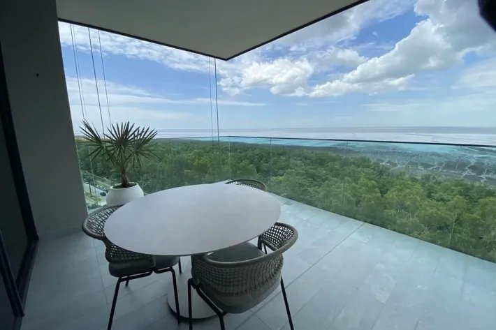 Apartamentos de lujo frente al pacífico, costa del este