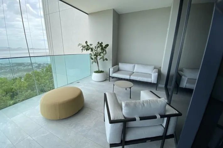 Apartamentos de lujo frente al pacífico, costa del este